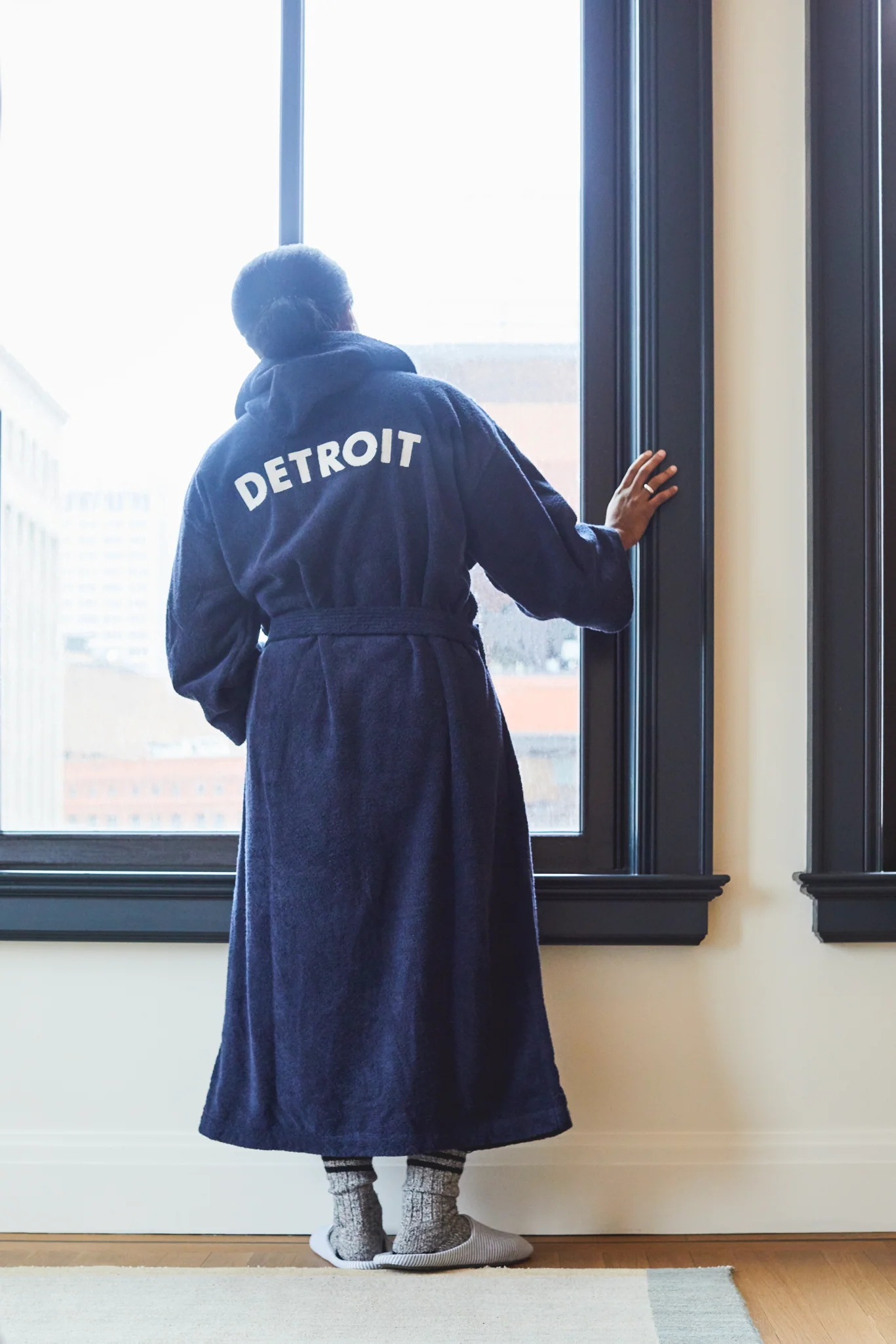 Shinola Hotel Detroit Robe - Navy - Image 3
